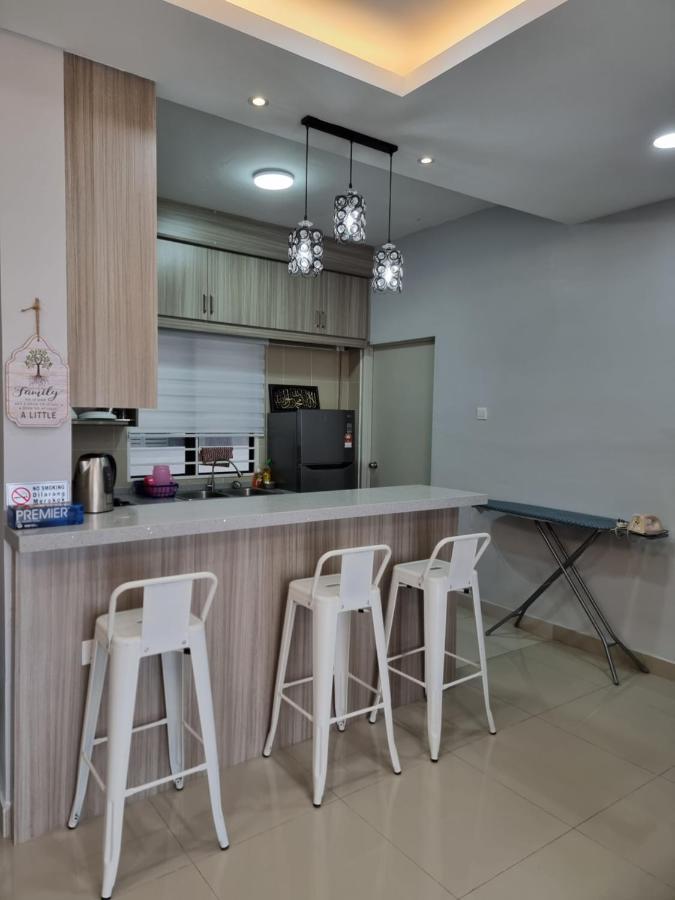 3R2B Entire Apartment Air-Conditioned By Wnz Home Putrajaya For Islamic Guests Only Exterior foto
