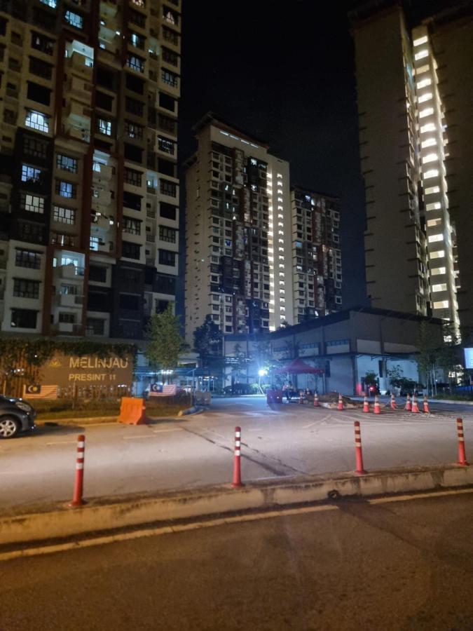 3R2B Entire Apartment Air-Conditioned By Wnz Home Putrajaya For Islamic Guests Only Exterior foto